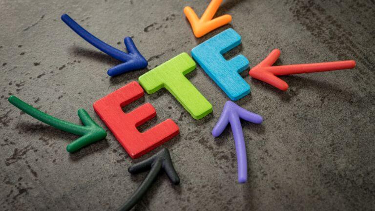 You are currently viewing Welche ETFs kaufen – Dein Leitfaden für kluge Investments in 2024